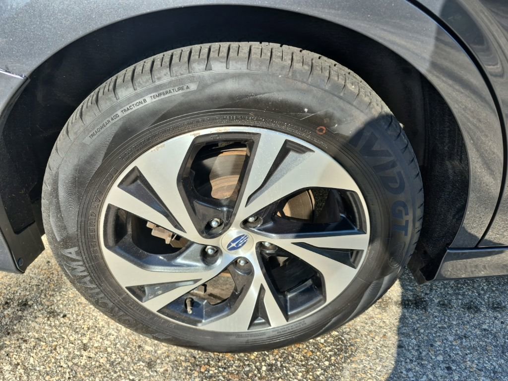 Used 2020 Subaru Legacy Premium AWD/4WD image 6