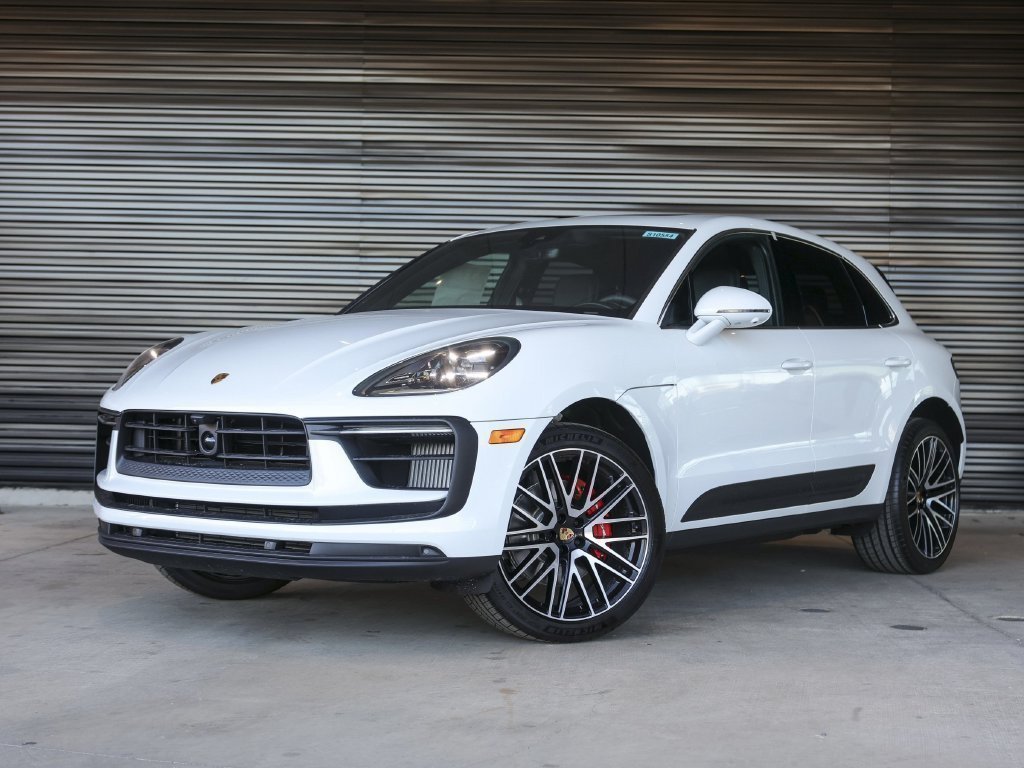 Certified 2026 Porsche Macan S AWD/4WD image 1