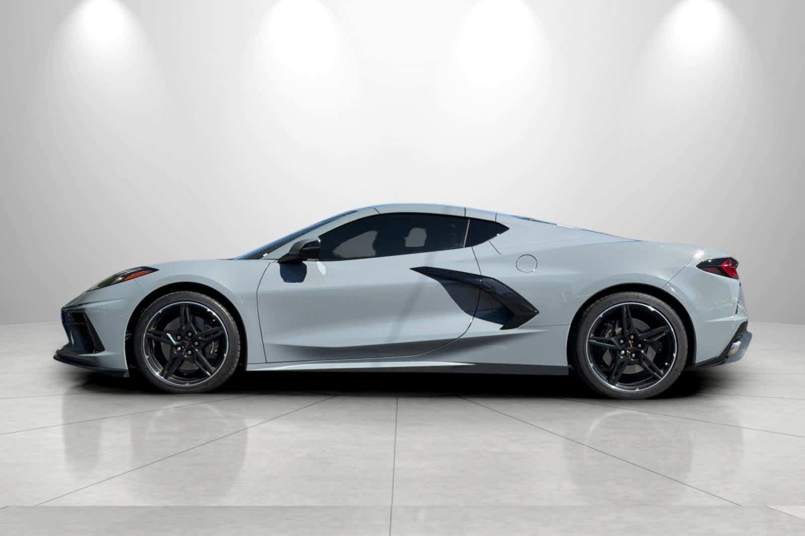 Used 2024 Chevrolet Corvette Stingray Coupe w/ Z51 Performance Package RWD image 4