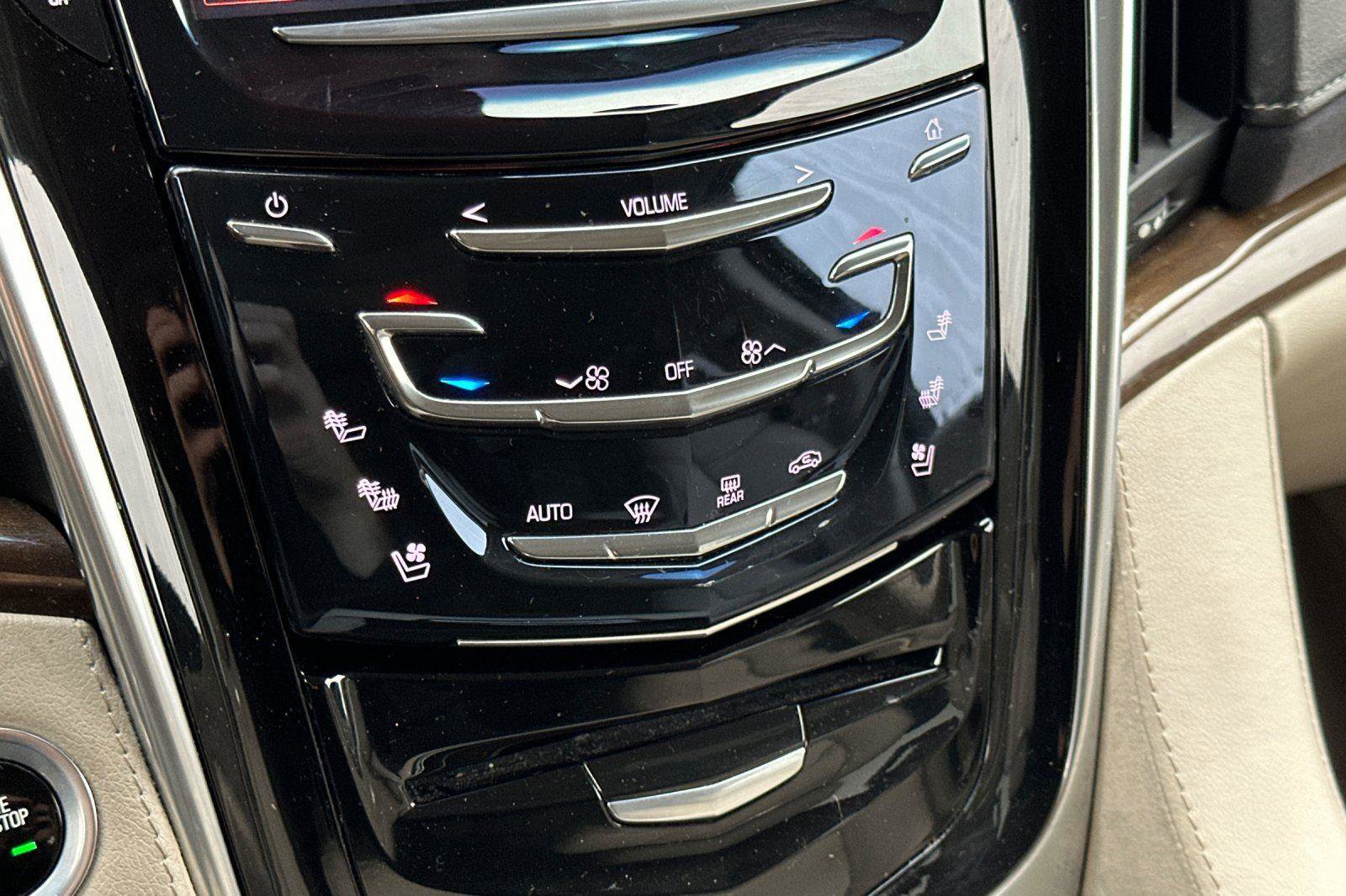 Used 2019 Cadillac Escalade Luxury image 23