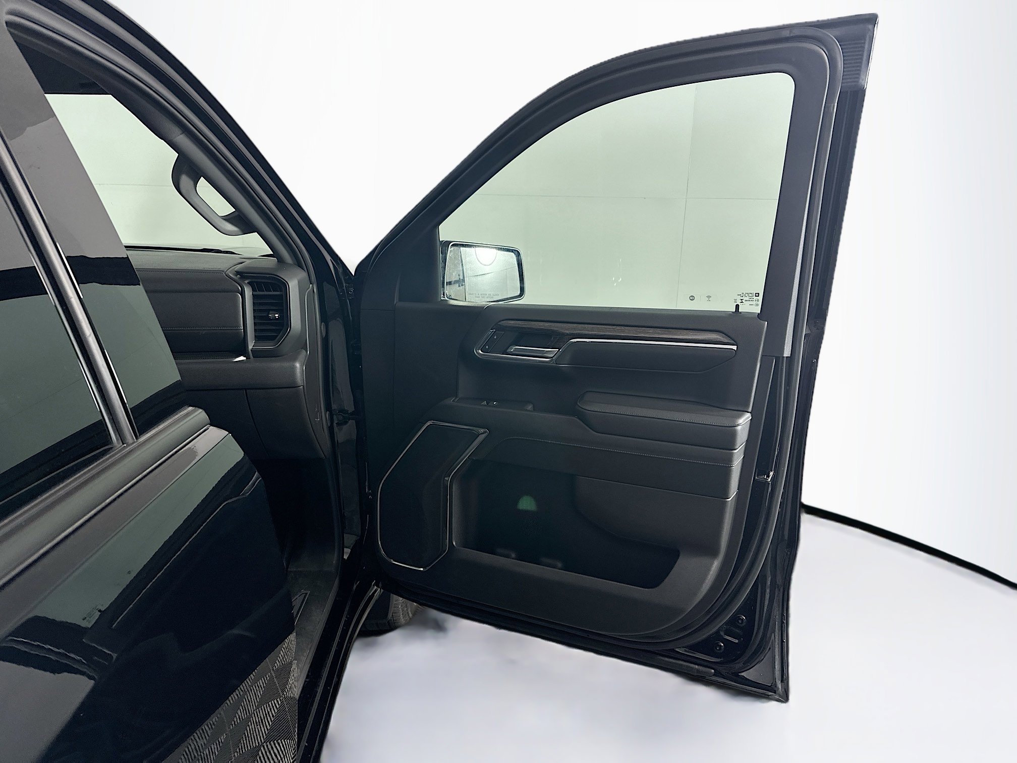 Used 2024 GMC Sierra 1500 Elevation image 32