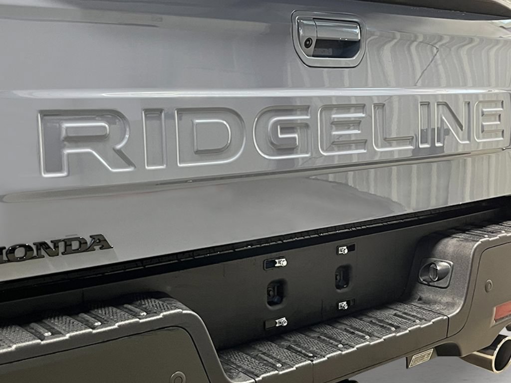 New 2026 Honda Ridgeline Black Edition image 6