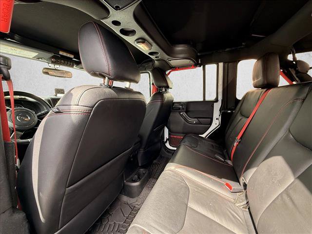 Used 2017 Jeep Wrangler Unlimited Rubicon AWD/4WD image 11