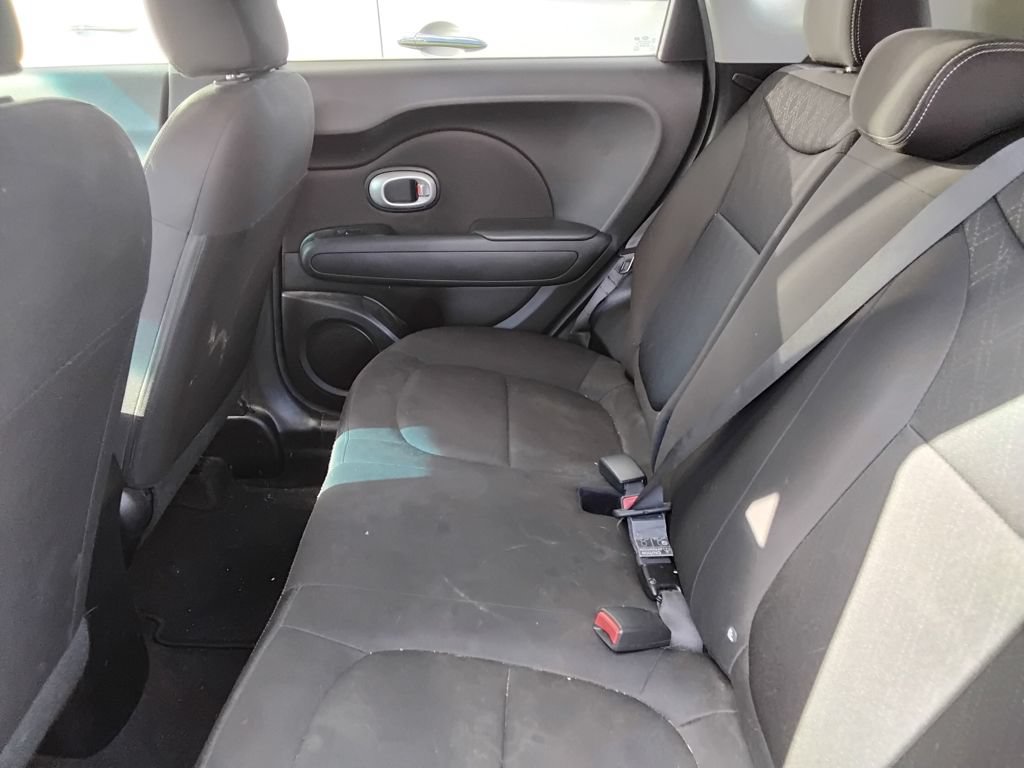 Used 2015 Kia Soul FWD image 10