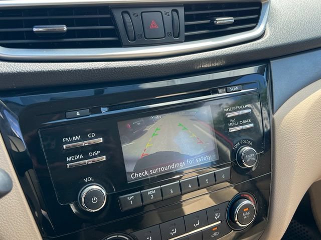Used 2015 Nissan Rogue S AWD/4WD image 23