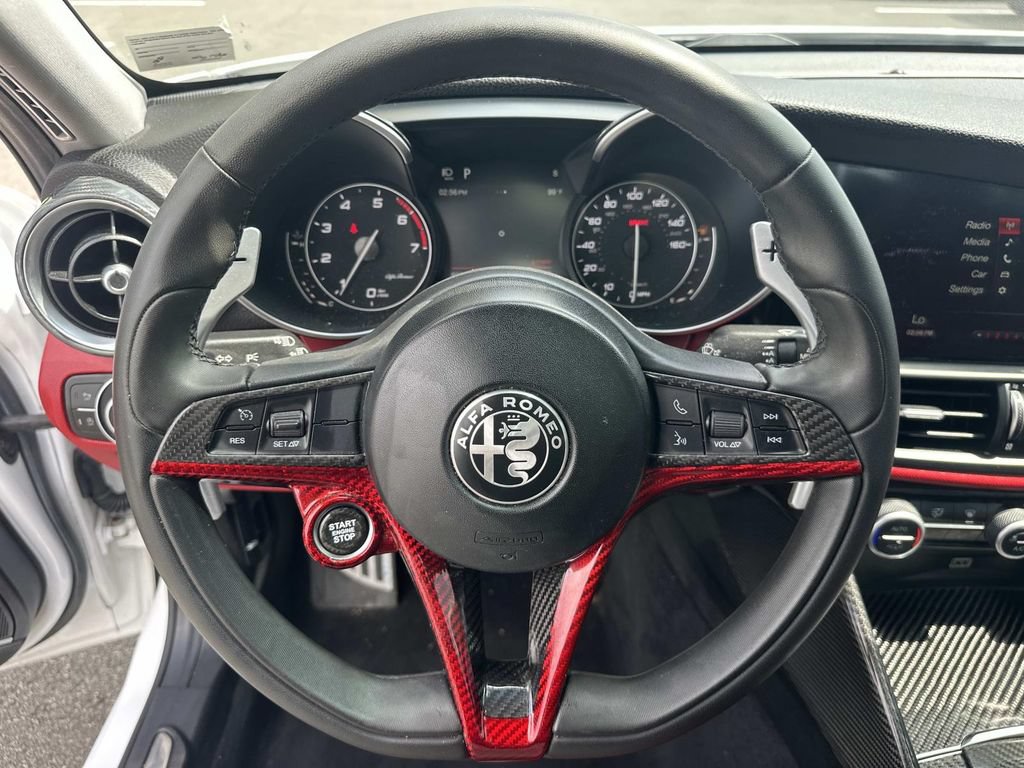 Used 2019 Alfa Romeo Giulia AWD w/ Quick Order Package 22J Sport image 25