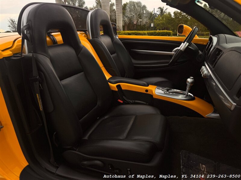 Used 2005 Chevrolet SSR w/ Preferred Equipment Group RWD image 24