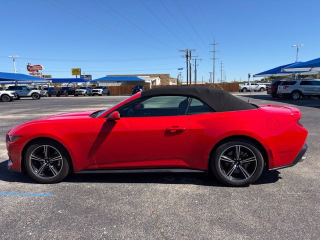 Used 2025 Ford Mustang Premium RWD image 8