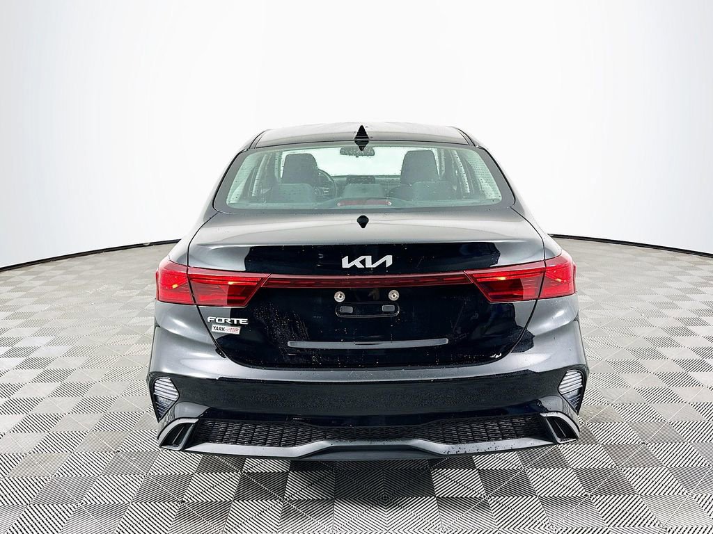 Used 2024 Kia Forte LXS image 9