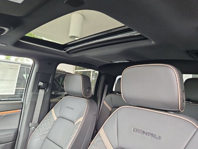 New 2026 GMC Canyon Denali AWD/4WD image 19