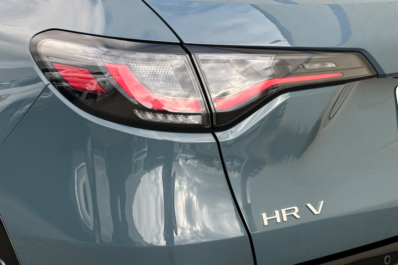 Used 2025 Honda HR-V EX-L image 37