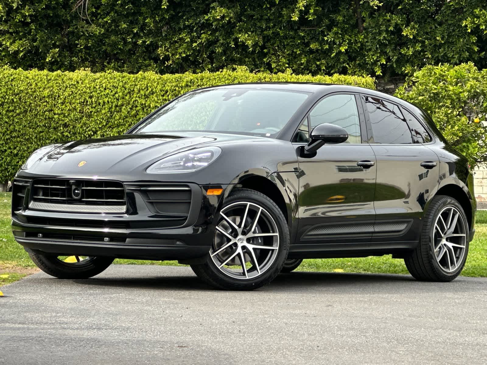 New 2026 Porsche Macan AWD/4WD image 1