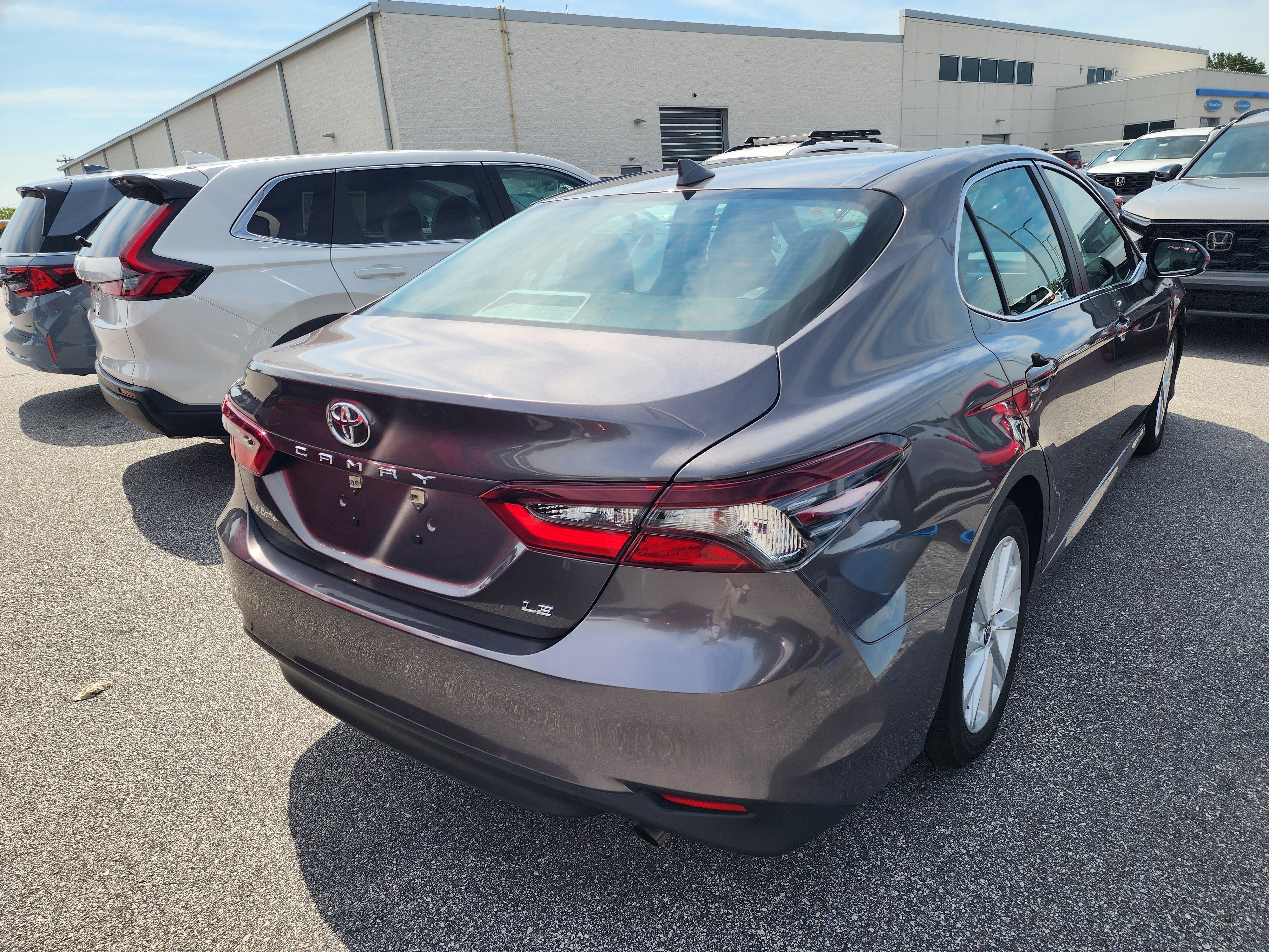 Used 2024 Toyota Camry LE FWD image 4