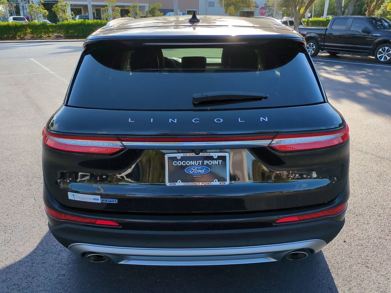 Used 2021 Lincoln Corsair AWD w/ Equipment Group 101A image 5