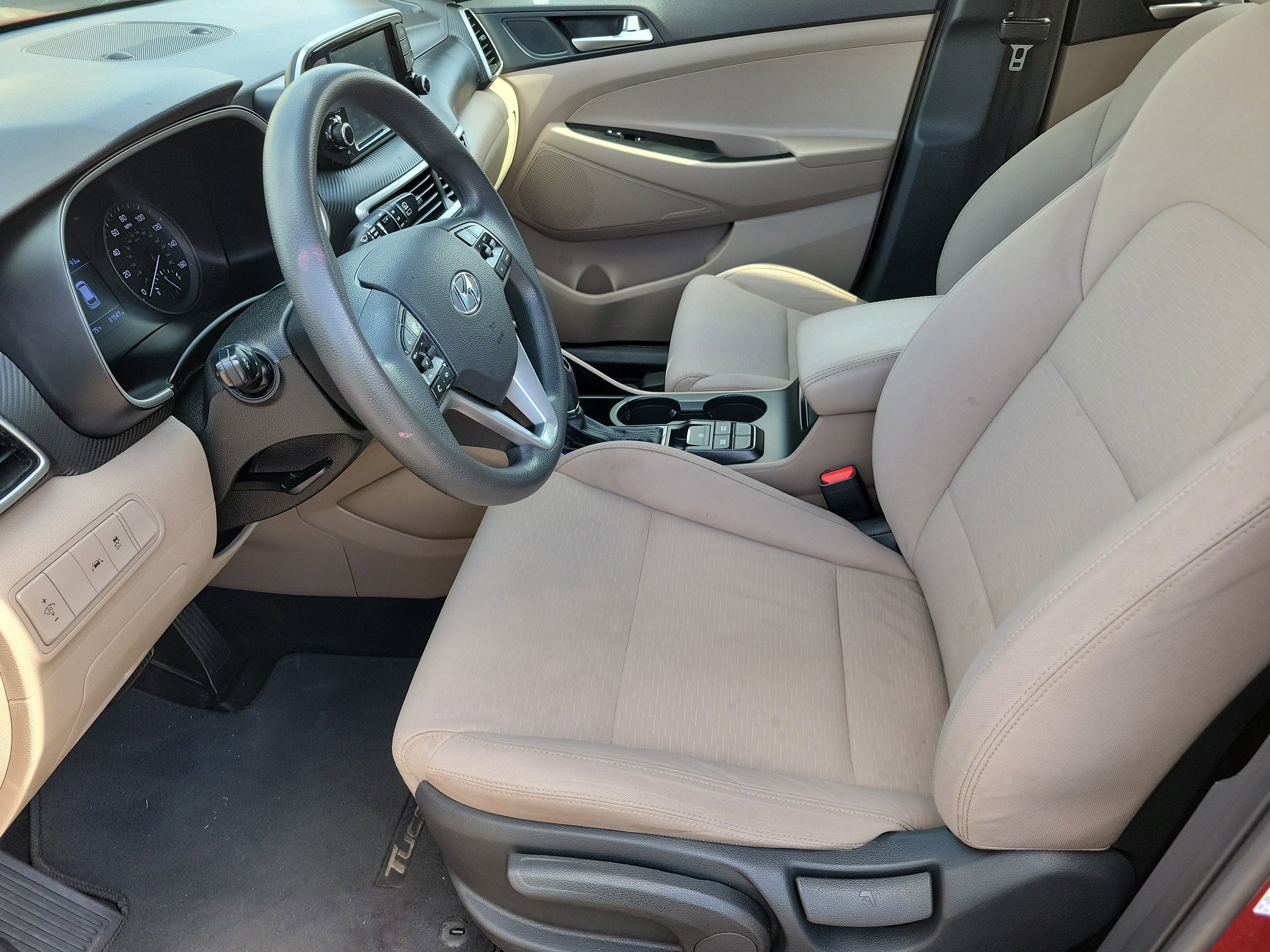 Used 2020 Hyundai Tucson SE image 3