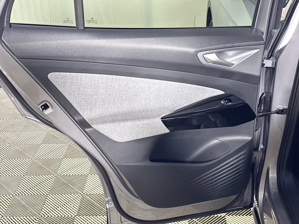 Certified 2024 Volkswagen ID.4 2WD image 20