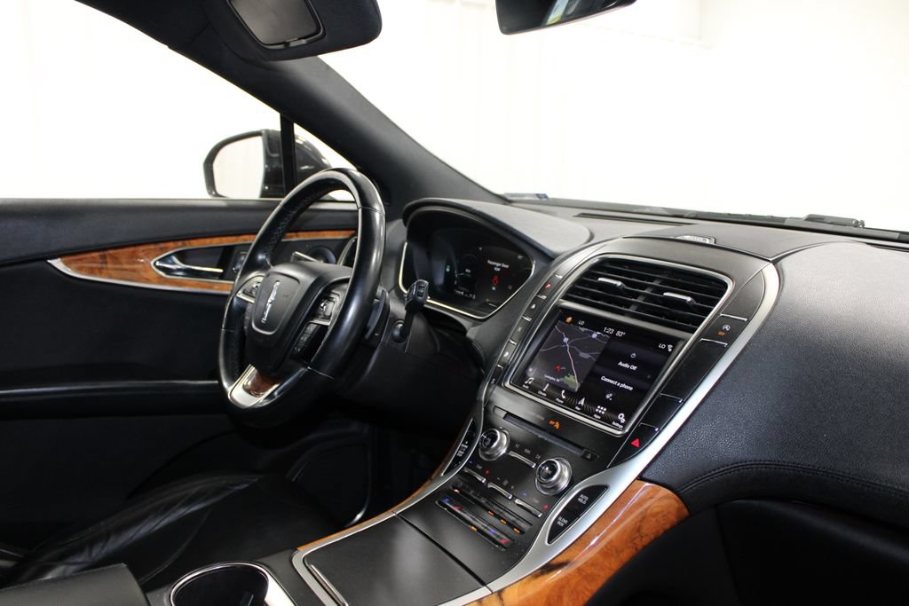 Used 2019 Lincoln Nautilus Reserve w/ Cargo Utility Package AWD/4WD image 25