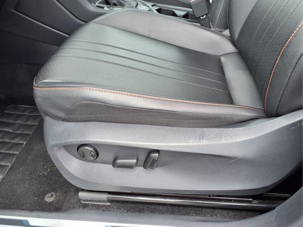Used 2024 Volkswagen Tiguan Wolfsburg Edition AWD/4WD image 20