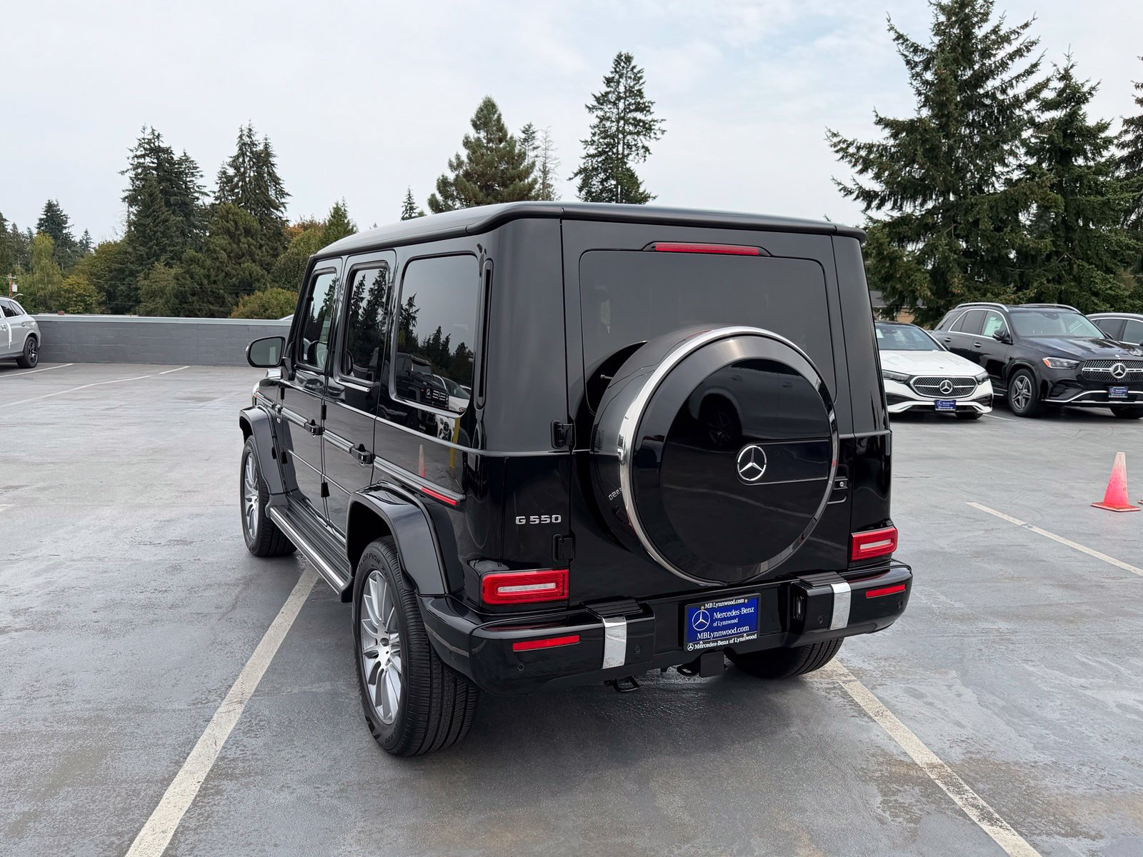 Used 2024 Mercedes-Benz G 550 image 6