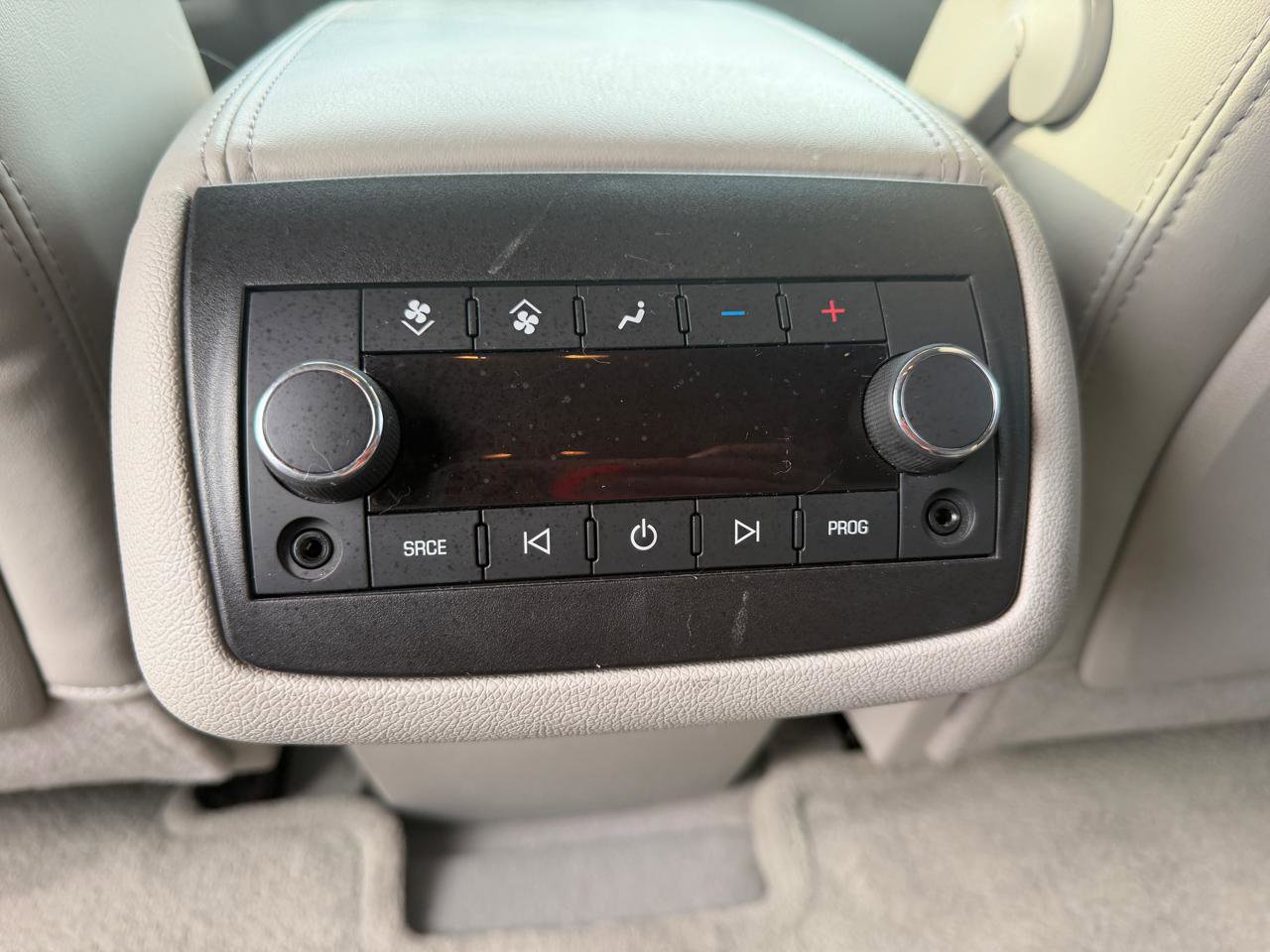 Used 2012 GMC Acadia SLT w/ LPO, 'HIT The Road' Package image 24