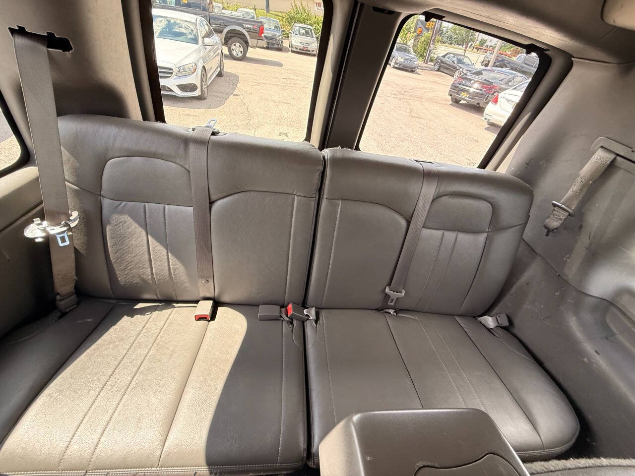 Used 2017 GMC Savana 3500 LS RWD image 47