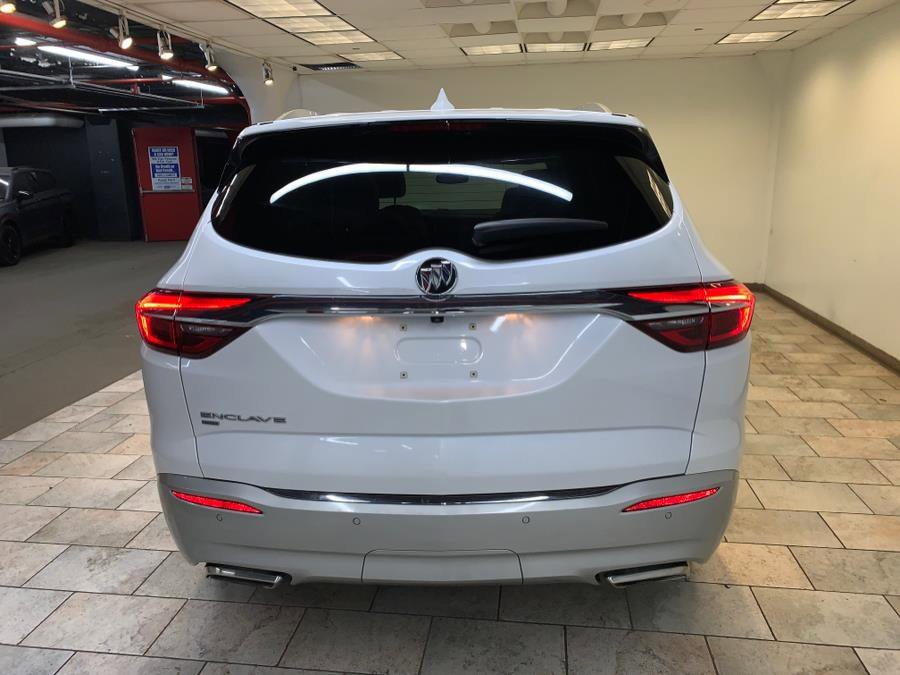Used 2020 Buick Enclave Premium w/ Sun and Sites Package image 7