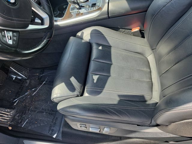 Used 2020 BMW X5 sDrive40i w/ Premium Package RWD image 18