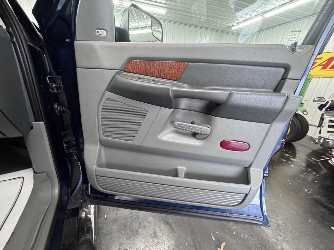 Used 2006 Dodge Ram 1500 Truck Laramie w/ Trailer Tow Group image 41