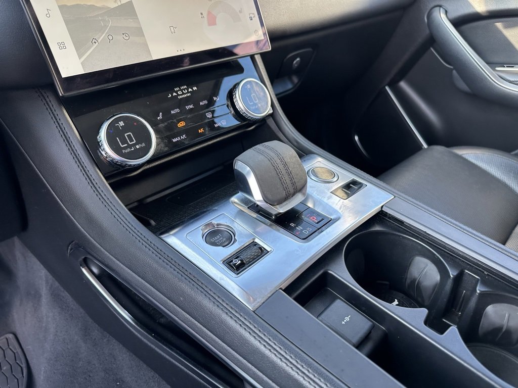 Used 2022 Jaguar F-PACE S image 15