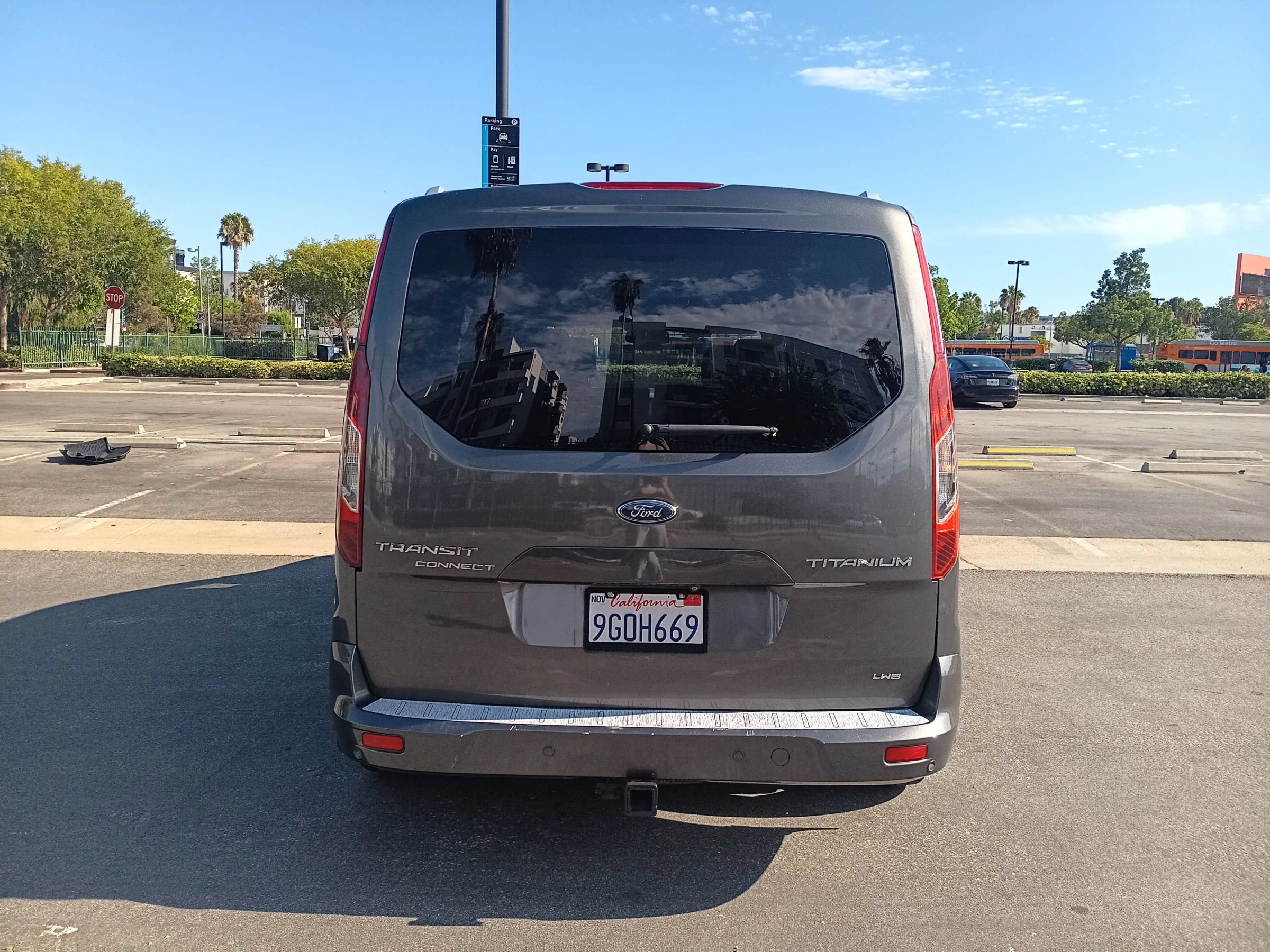 Used 2019 Ford Transit Connect Titanium w/ Titanium Premium Package FWD image 7