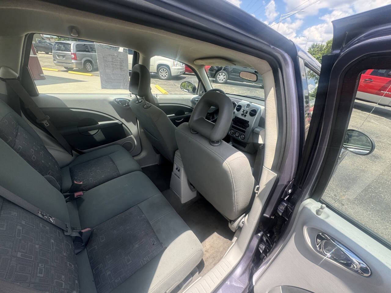 Used 2007 Chrysler PT Cruiser FWD image 34