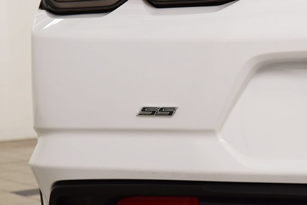Used 2021 Chevrolet Camaro SS RWD image 24