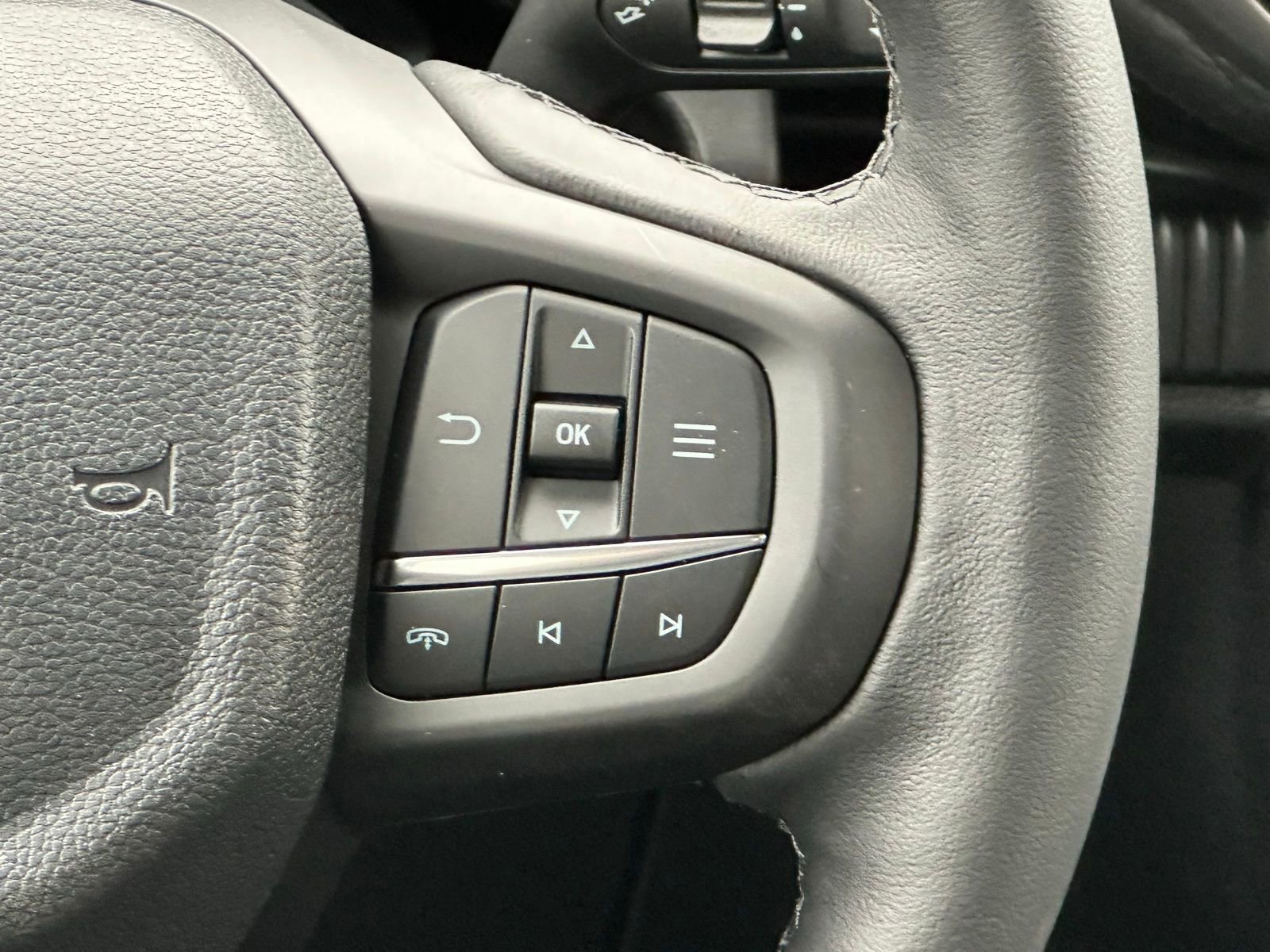 Used 2025 Ford Ranger Lariat w/ FX4 Off-Road Package AWD/4WD image 30