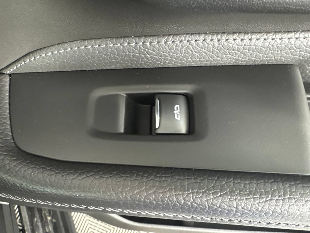 Used 2021 GMC Yukon Denali w/ Denali Premium Package RWD image 44