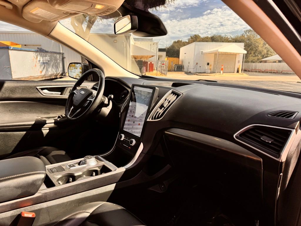 Used 2024 Ford Edge SEL image 28