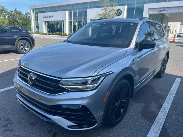 Used 2022 Volkswagen Tiguan SE R-Line FWD image 1