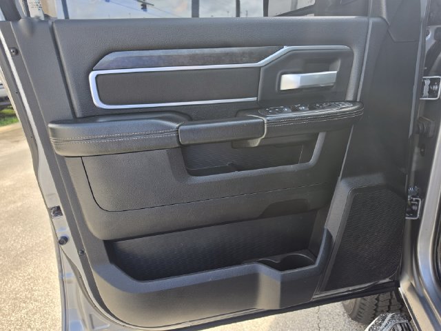 Used 2024 RAM 2500 Big Horn AWD/4WD image 19