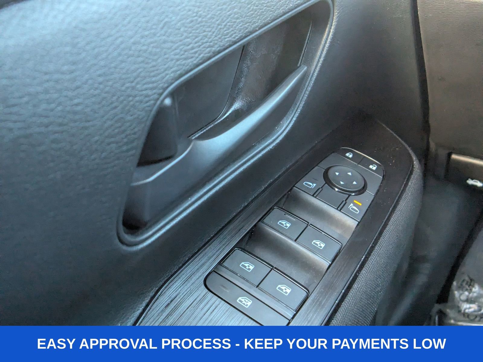 Used 2025 Nissan Kicks S AWD/4WD image 35
