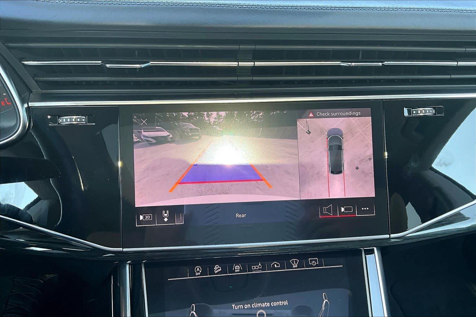 Used 2019 Audi Q8 Prestige w/ Towing Package AWD/4WD image 27