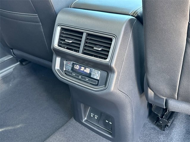 New 2026 Volkswagen Atlas SE image 25