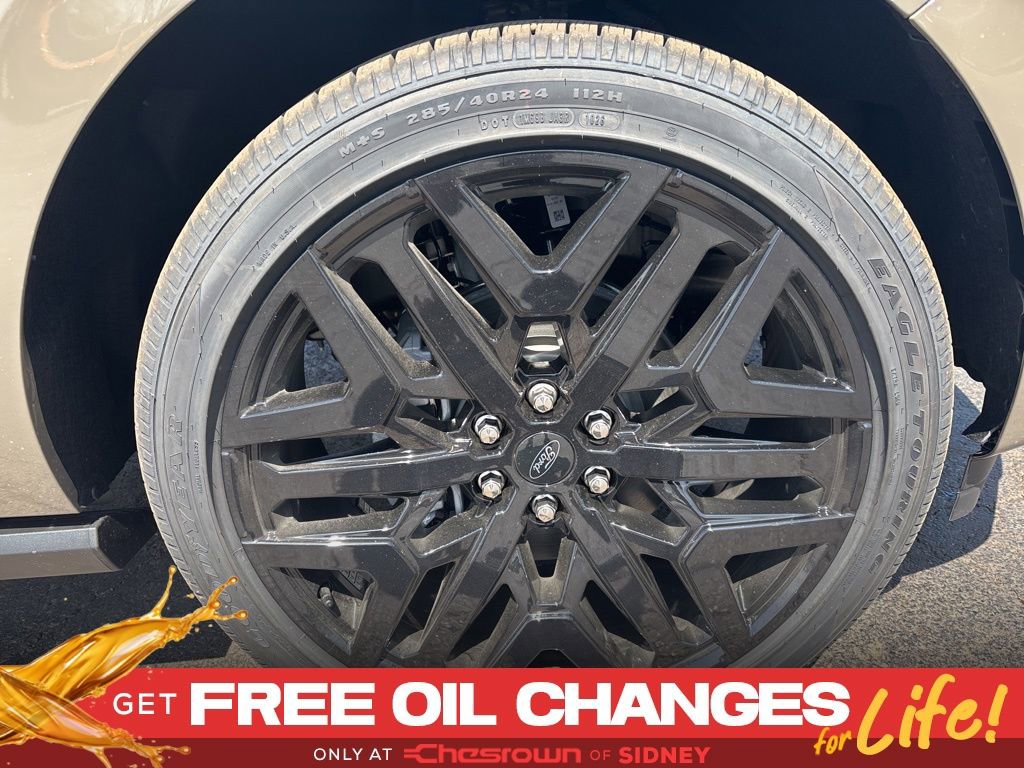 New 2026 Ford Expedition Max Platinum AWD/4WD image 9