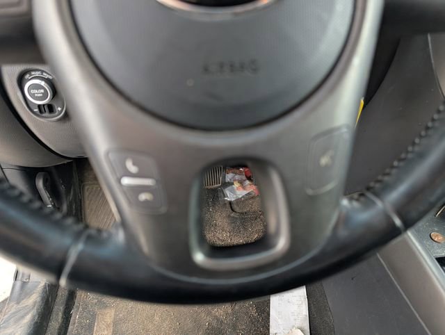 Used 2013 Kia Soul + w/ Audio Pkg image 11
