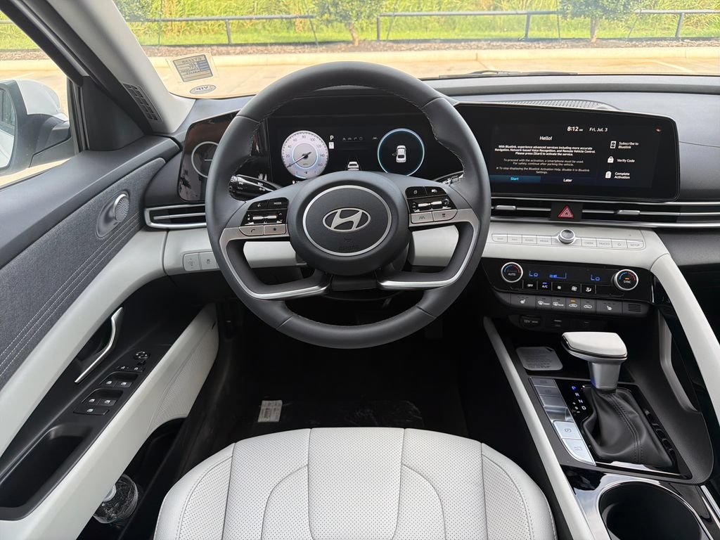 New 2026 Hyundai Elantra Limited FWD image 17