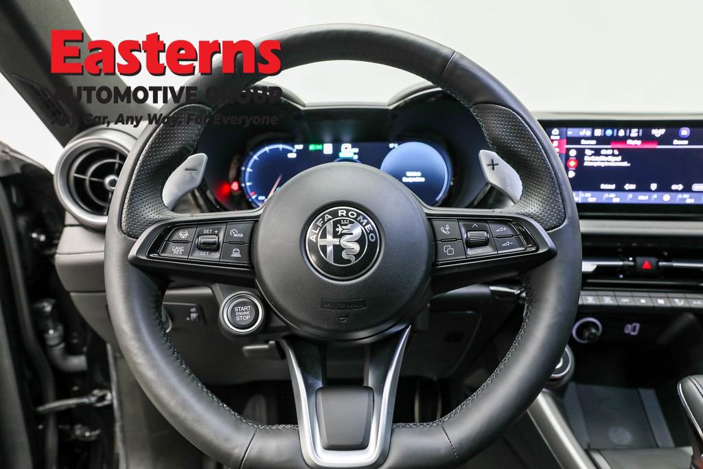 Used 2024 Alfa Romeo Tonale Veloce AWD/4WD image 10