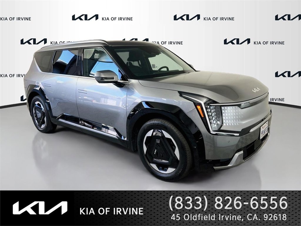 Certified 2024 Kia EV9 Land w/ Towing Package
