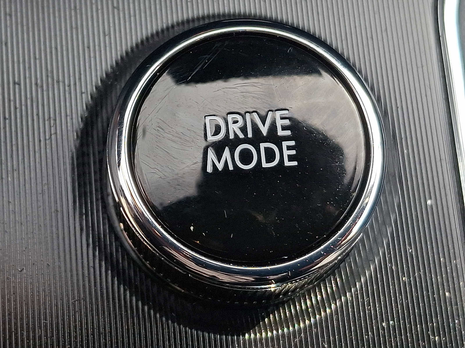 Used 2023 Lincoln Corsair Reserve w/ Equipment Group 201A image 27