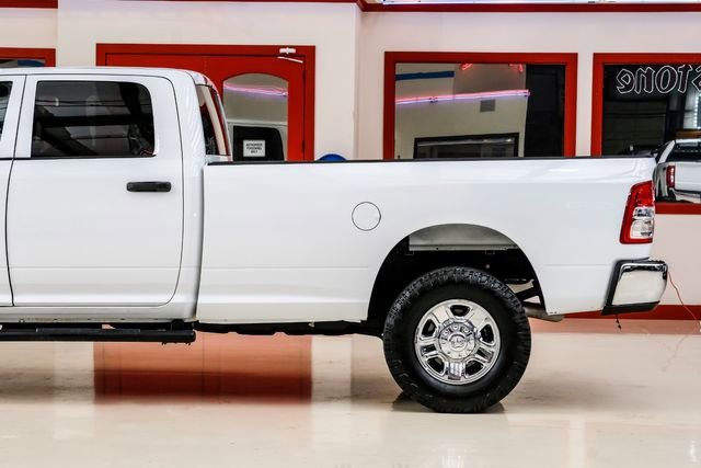 Used 2022 RAM 3500 Tradesman w/ Chrome Appearance Group AWD/4WD image 13