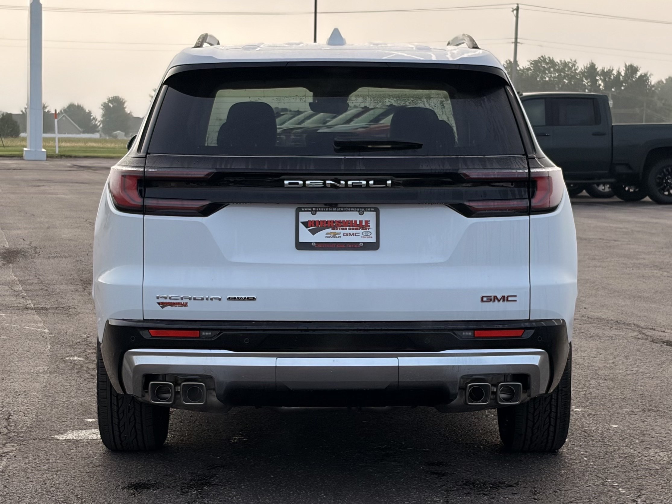 New 2027 GMC Acadia Denali w/ LPO, Floor Liner Package AWD/4WD image 6