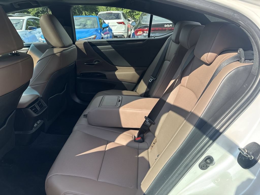 Used 2022 Lexus ES 350 w/ Accessory Package 2 FWD image 25