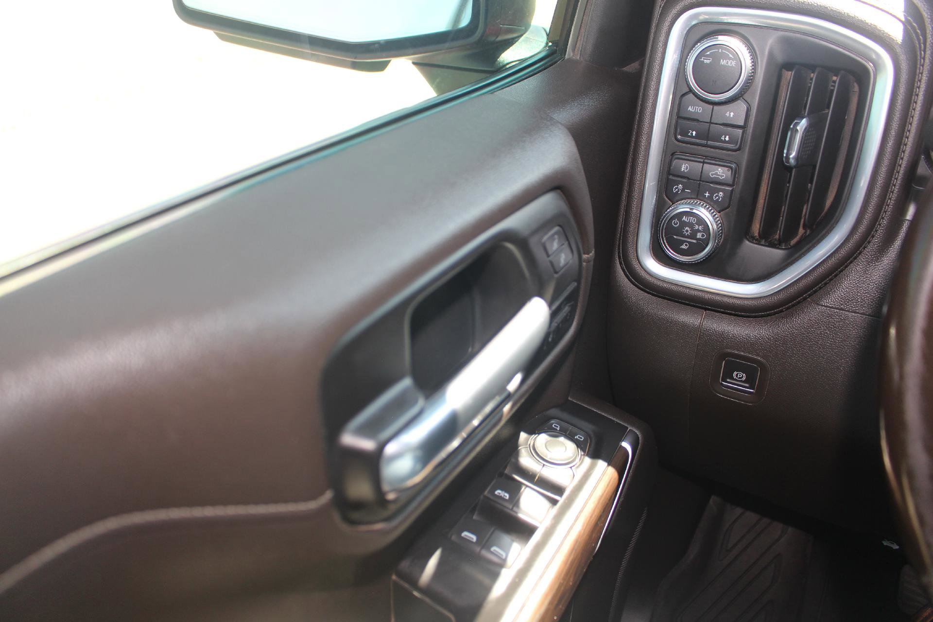 Used 2021 GMC Sierra 1500 SLT w/ SLT Premium Package image 21